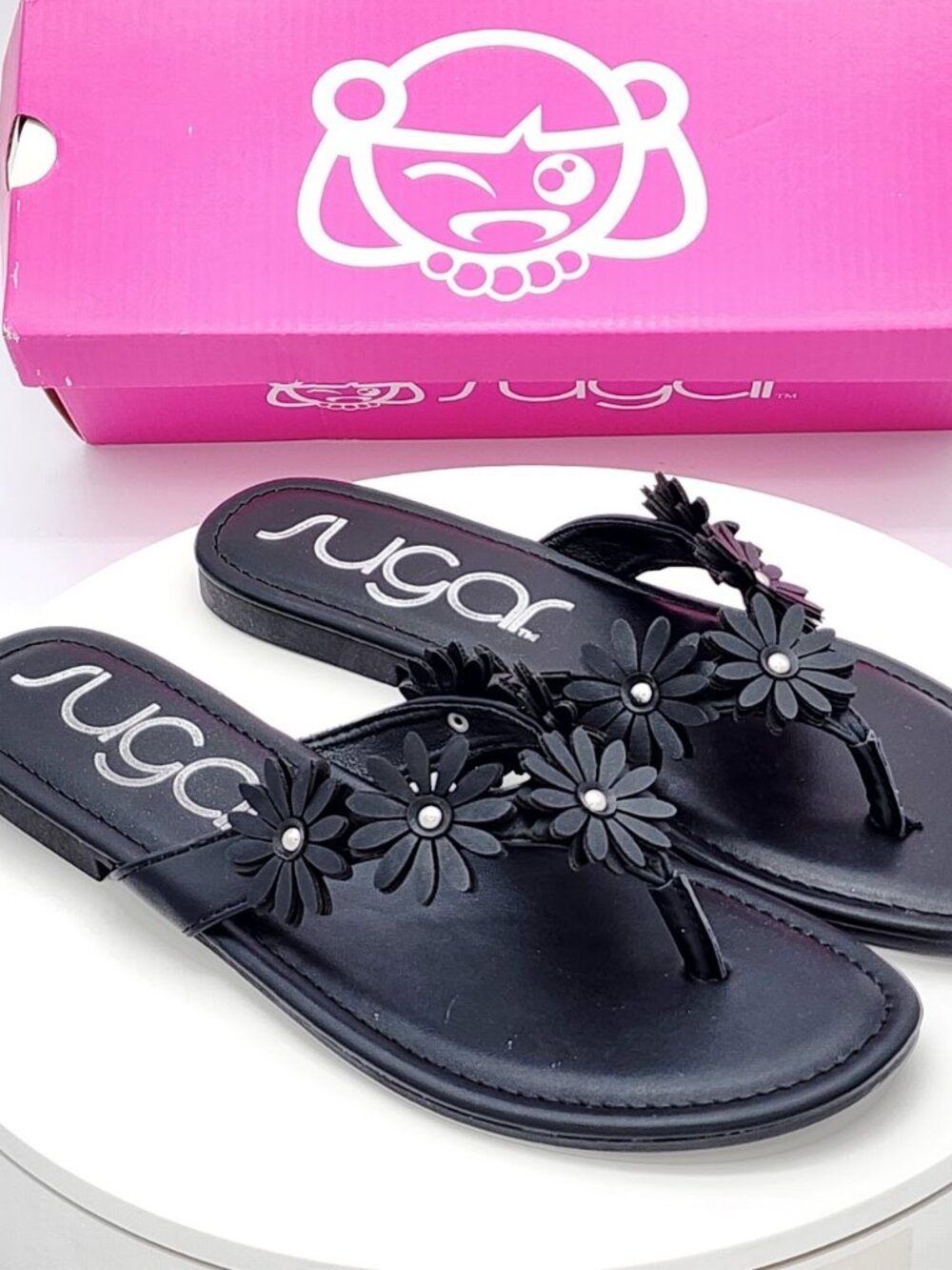 Sugar Finnesse Black Daisy Embellished Thong Flat Sandals Women’s Size 9.5 - Picture 1 of 8